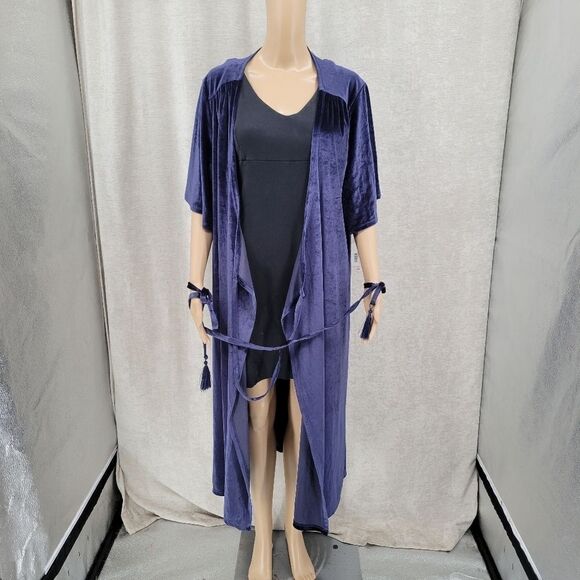 Boutique  Evening Blue Velvet Short Sleeve Wrap Midi Dress Women's Plus Size 1X - Picture 7 of 13